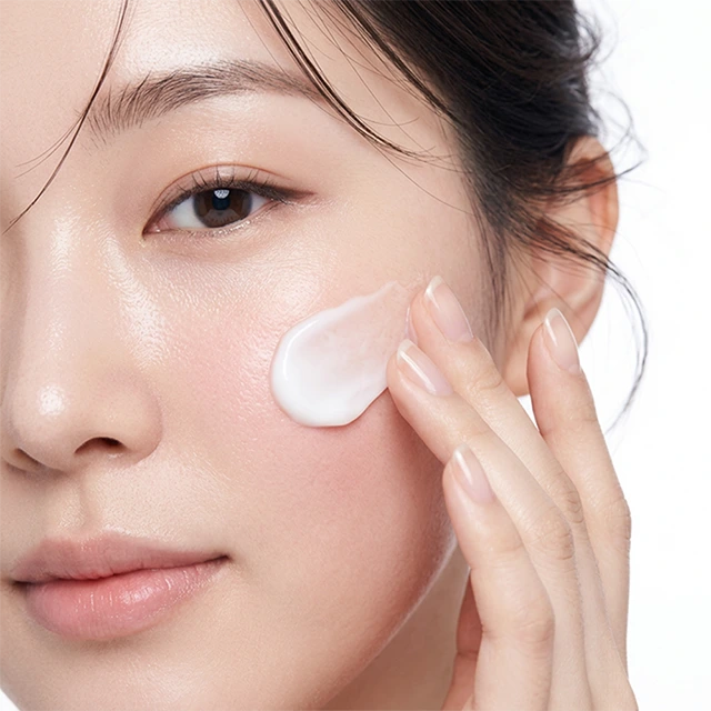 Collagen Lifting Cream for Firmer, Younger-Looking Skin