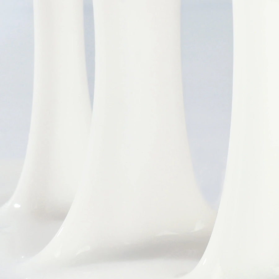 Thread-Like Elastic Texture — Stretches, Adheres, Absorbs